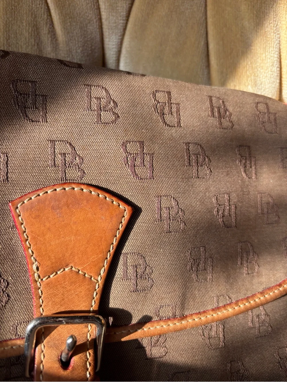Dooney & Bourke such good